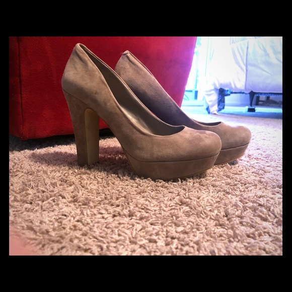 Gianni Bini Shoes - Gianni Bini Tan Suede Platform Heels